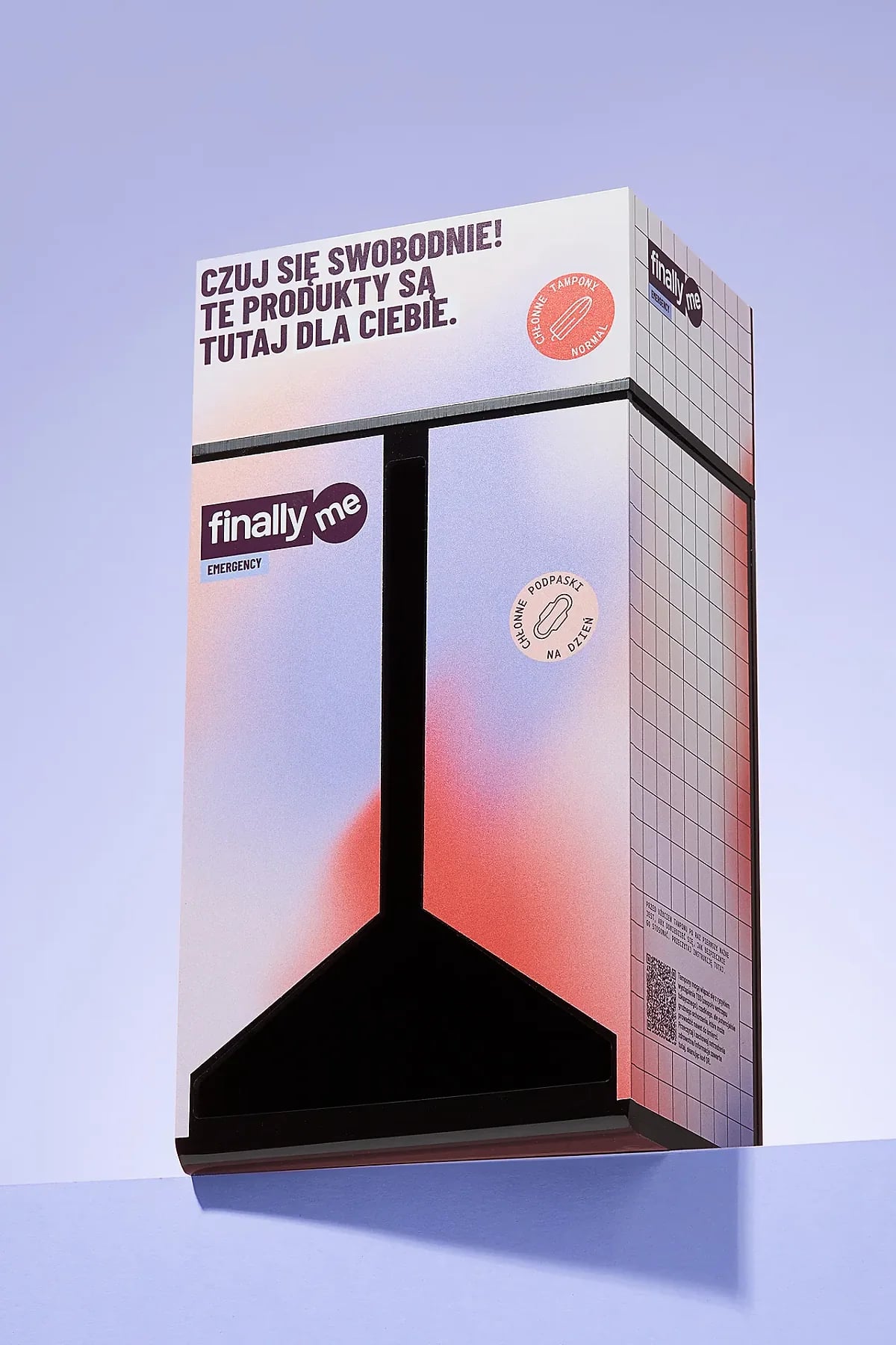Verpackung der Periodenunterwäsche finally me auf lila Hintergrund mit weichem Schatten, Organic Shot